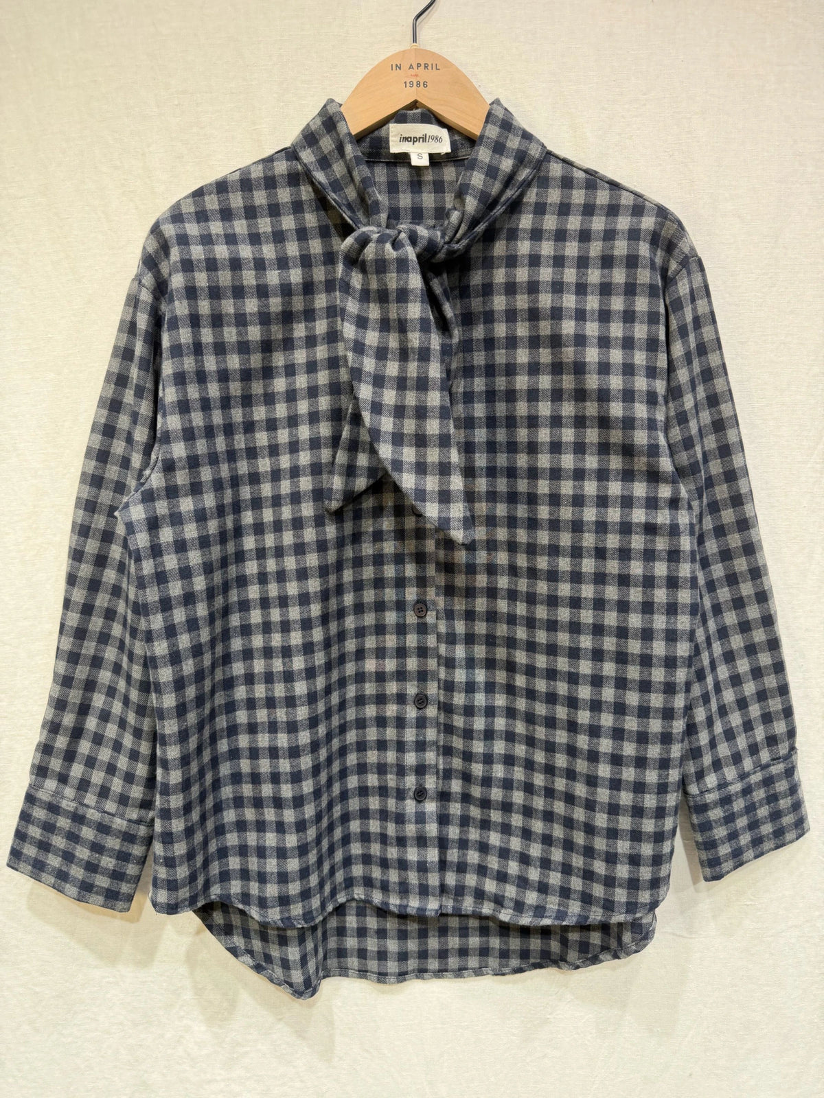 Camisa a Cuadros Con Lazo Lavallière