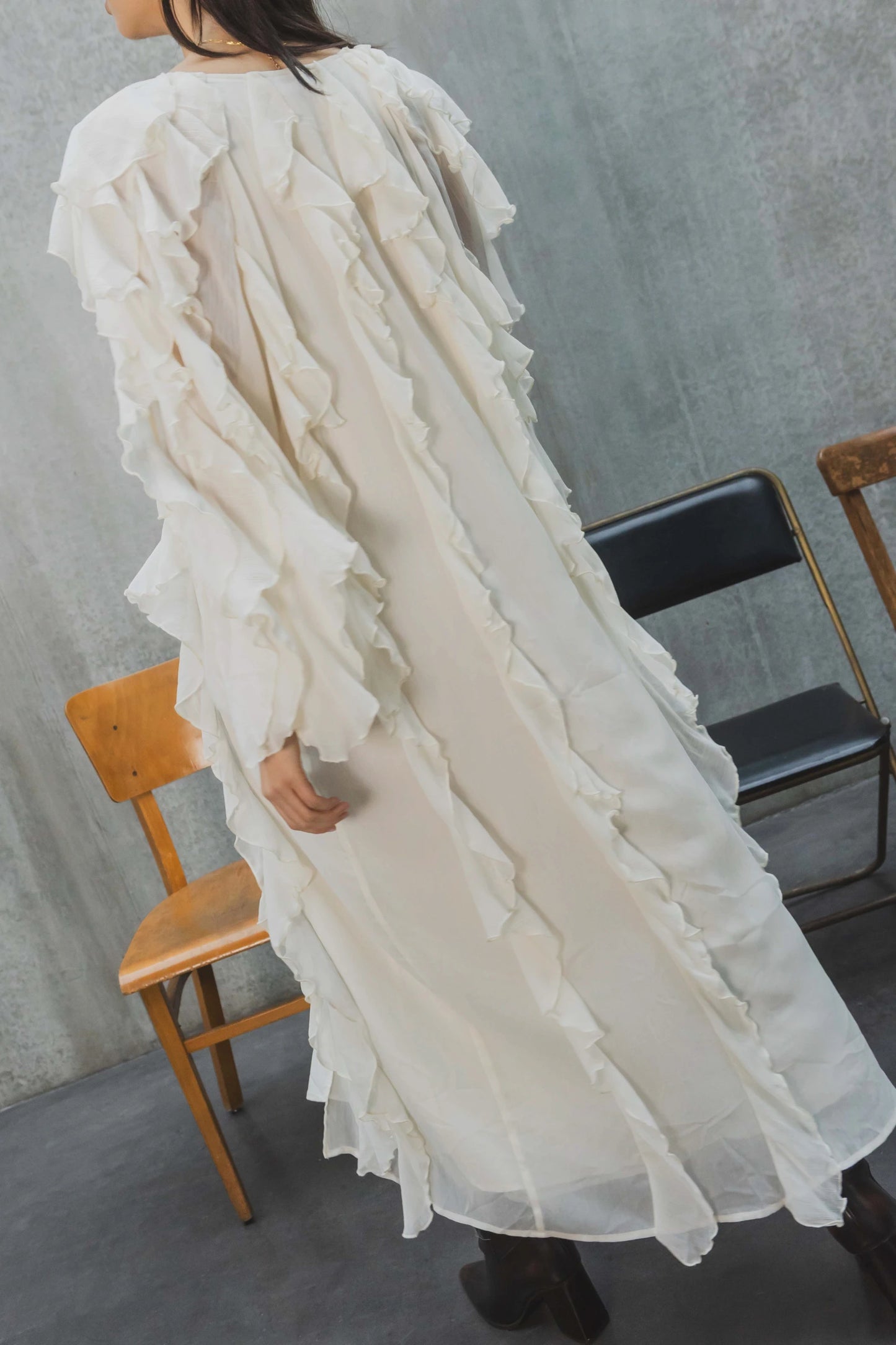 Vestido Largo Con Volantes Marfil