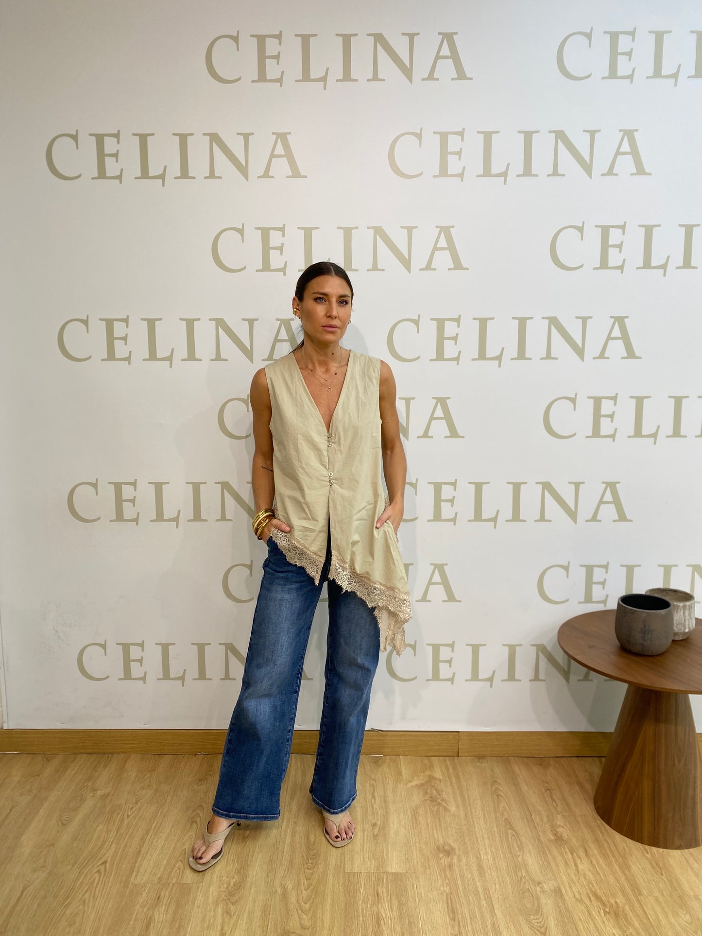 Chaleco Asimétrico Beige