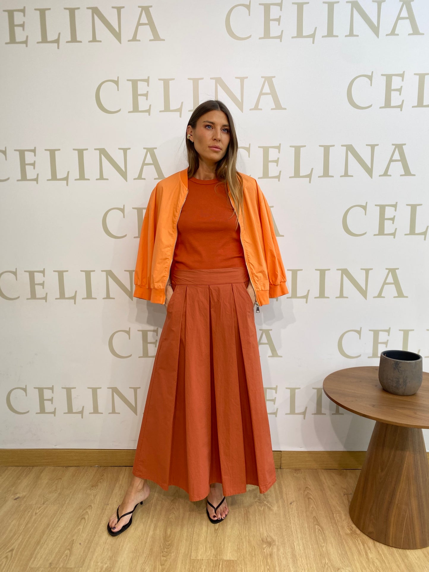 Falda Teja Con Elástico Celina