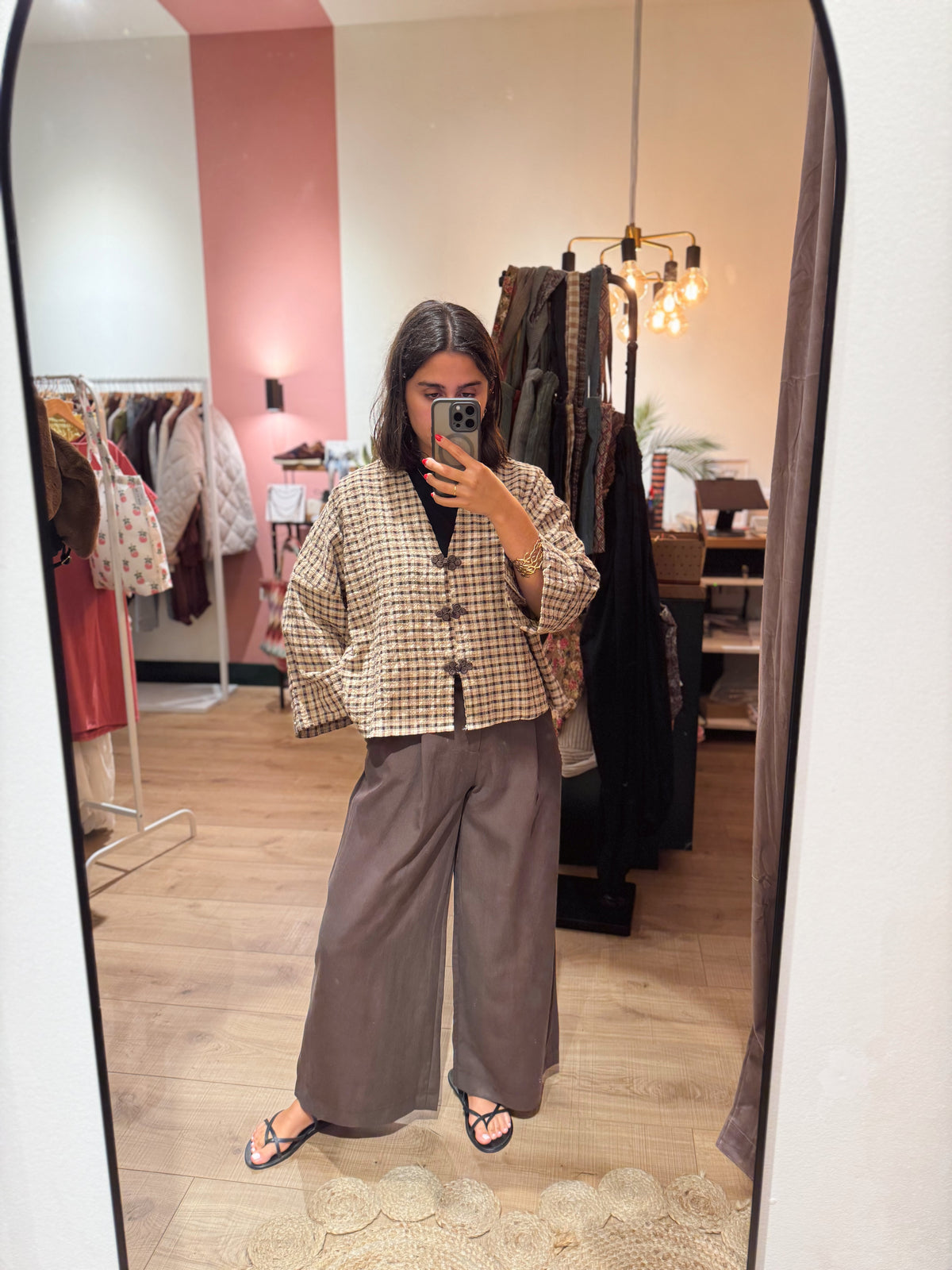Pantalón Pinzas Celina Marrón