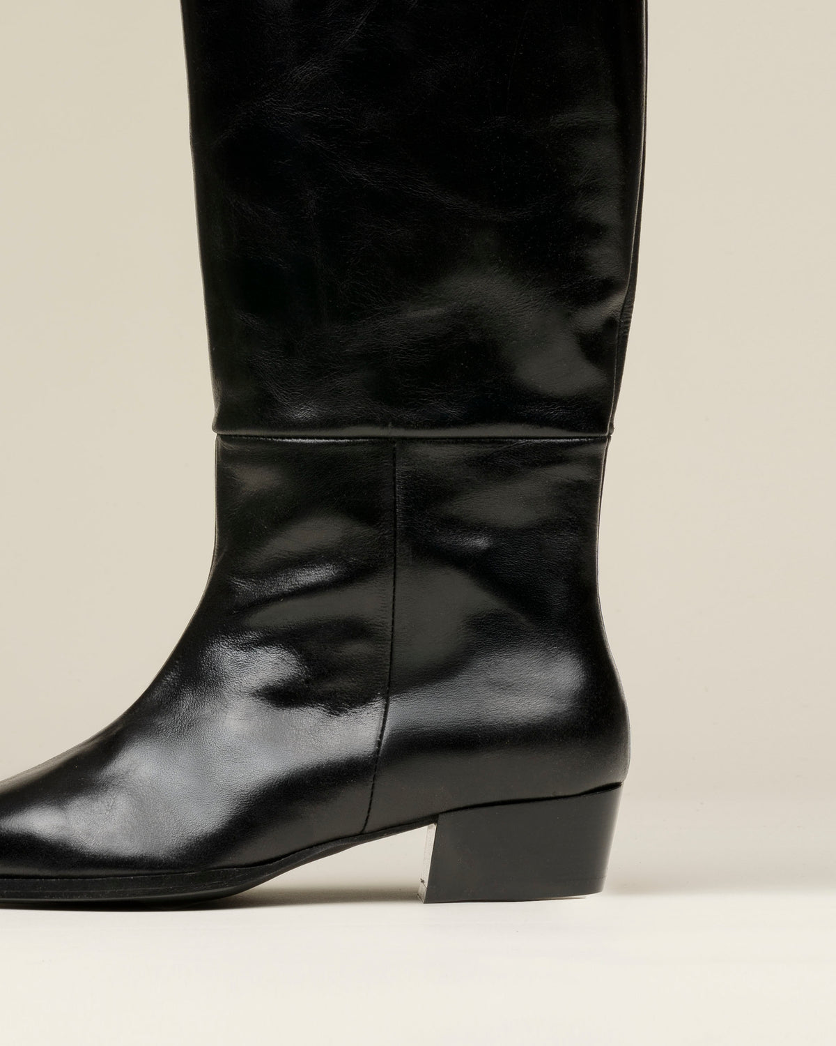 BOTA MADELY FLORENCIA NEGRO