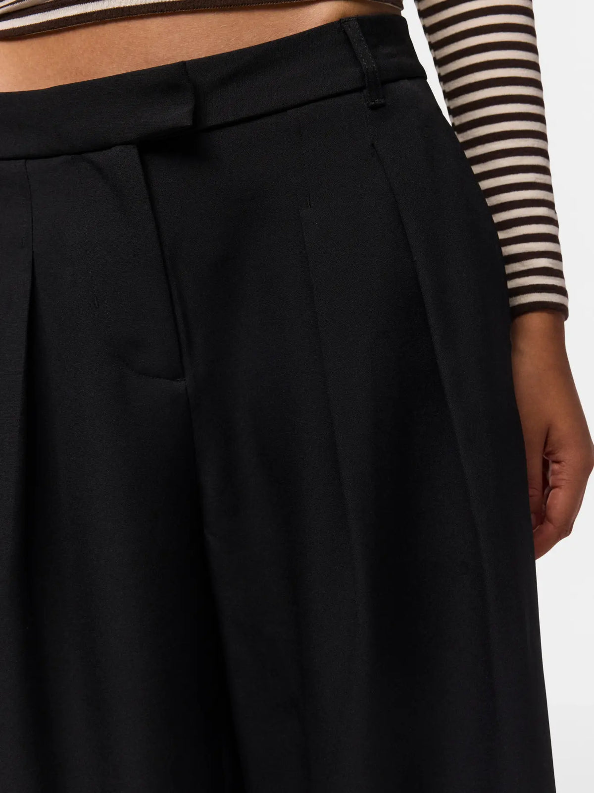 Pantalón Olivia Barrel Negro NOOS