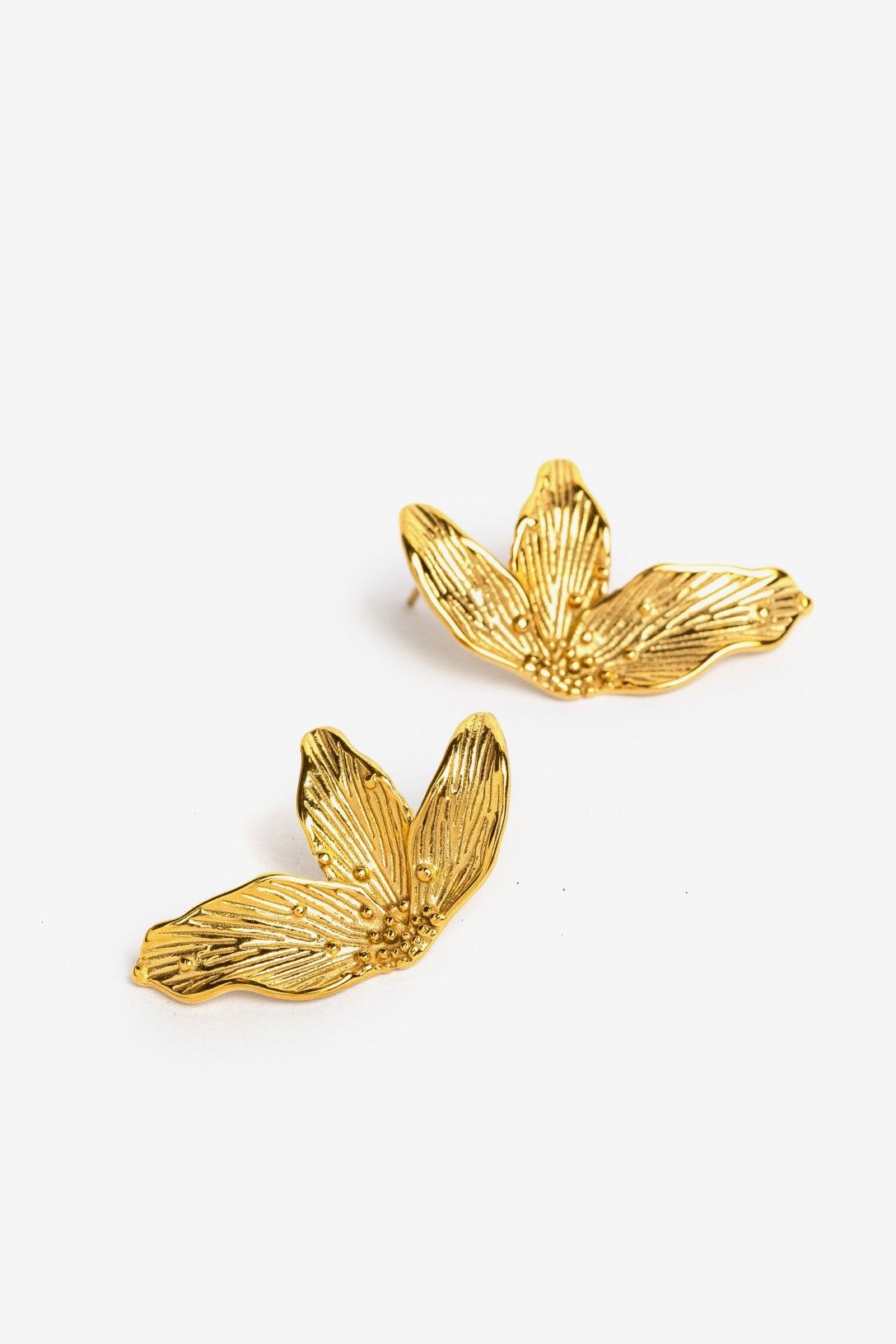 Pendientes Dorados Forma Hoja