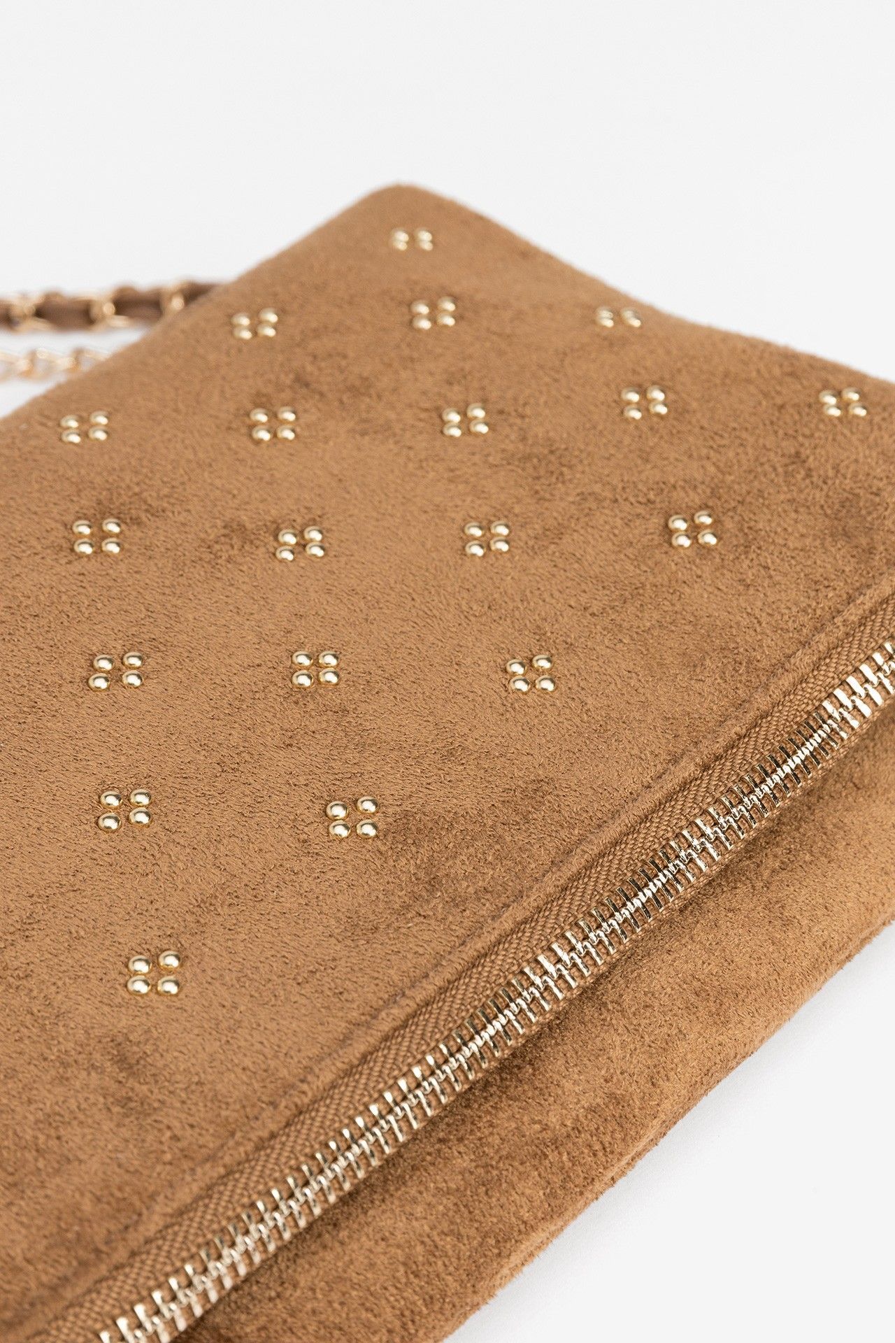 Bolso Rectangular Tachas Serraje