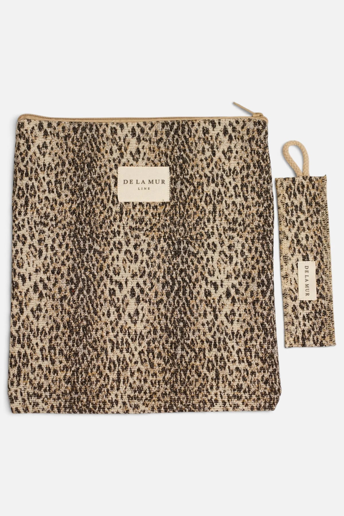 Funda Libro Leo + Punto Libro Regalo