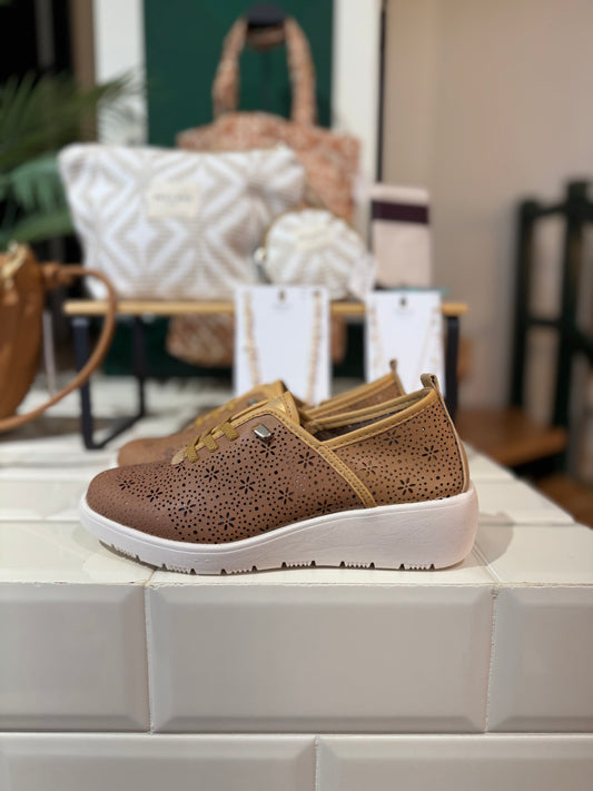 Sneakers Casual Perforadas H4