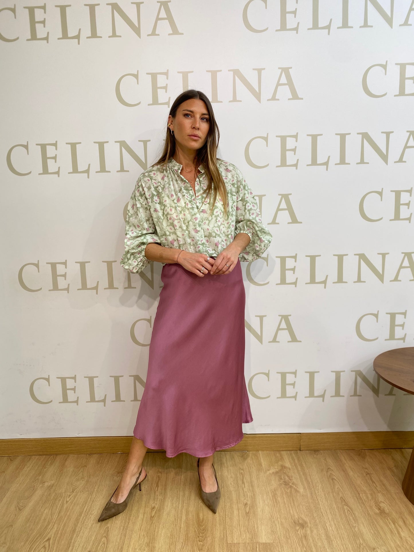 Falda Satinada Rosa