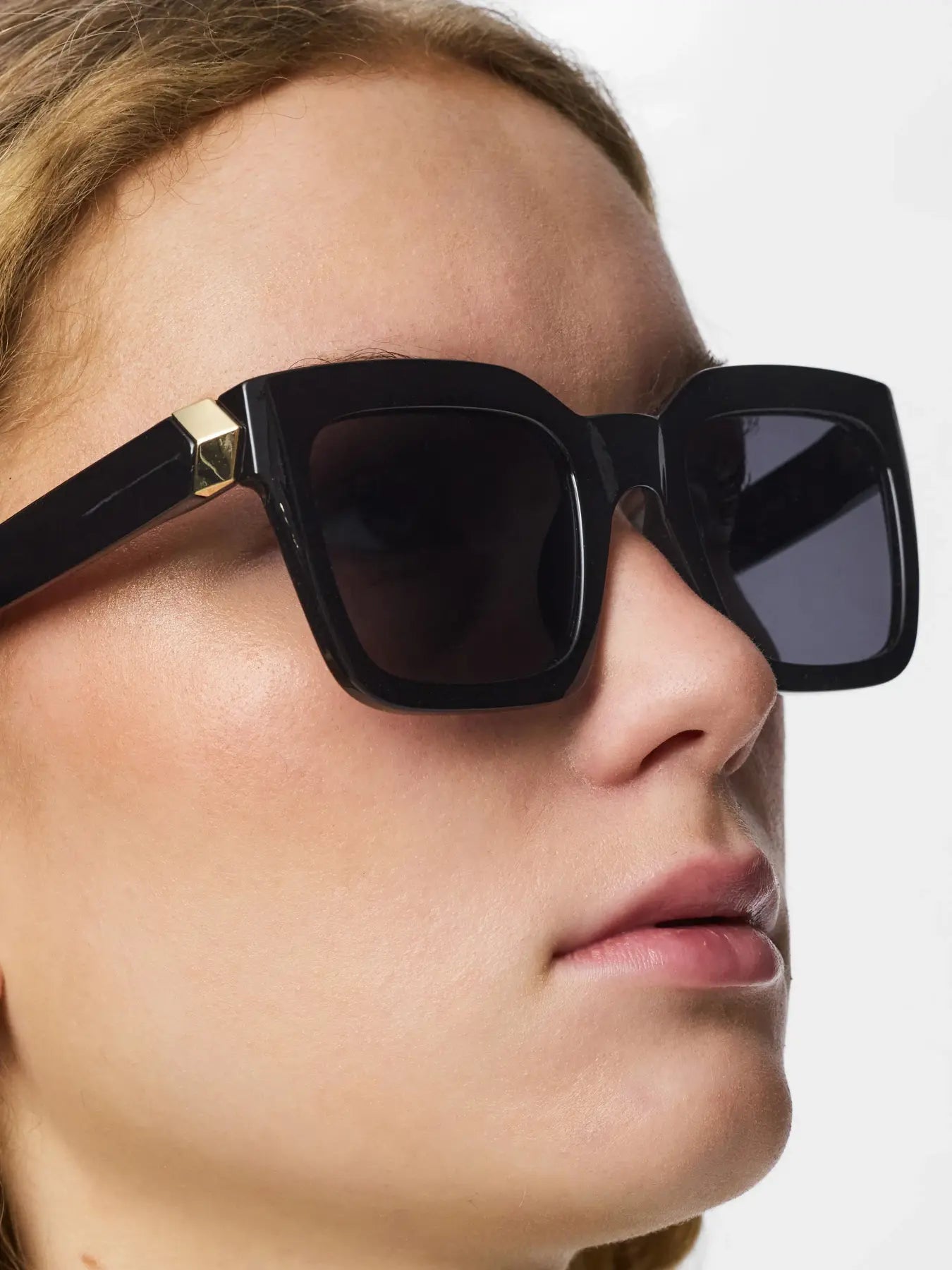 Gafas de Sol Cuadrada Negra NOOS